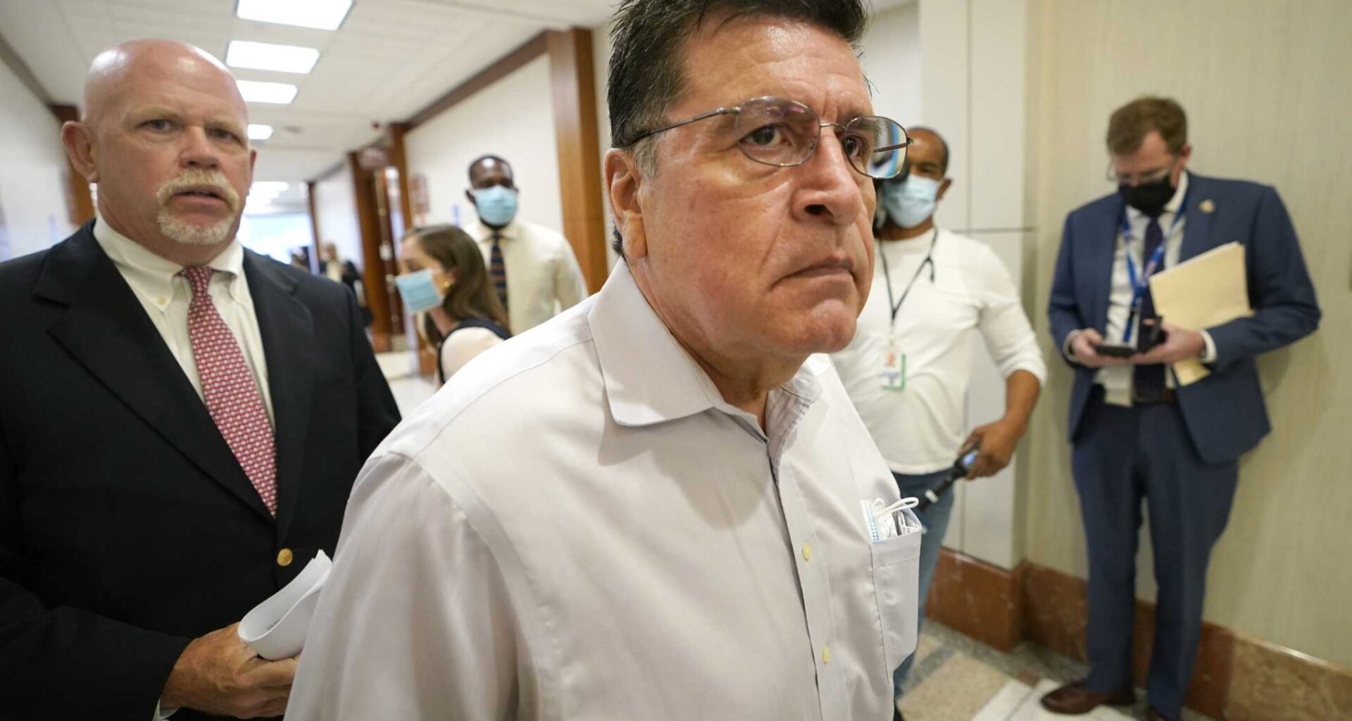 Judge won't dismiss charges over conspiracy attack on AC repairman