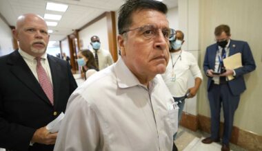 Judge won't dismiss charges over conspiracy attack on AC repairman