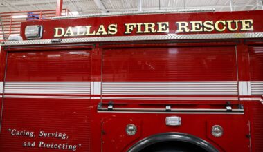 Dallas Fire-Rescue units responded to multiple 911 calls at 3:14 a.m. reporting a structure fire on the 100 block of West Saner Avenue.