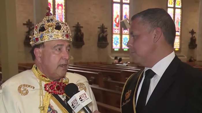 Fiesta royalty Rey Feo 77 crowned at San Fernando Cathedral