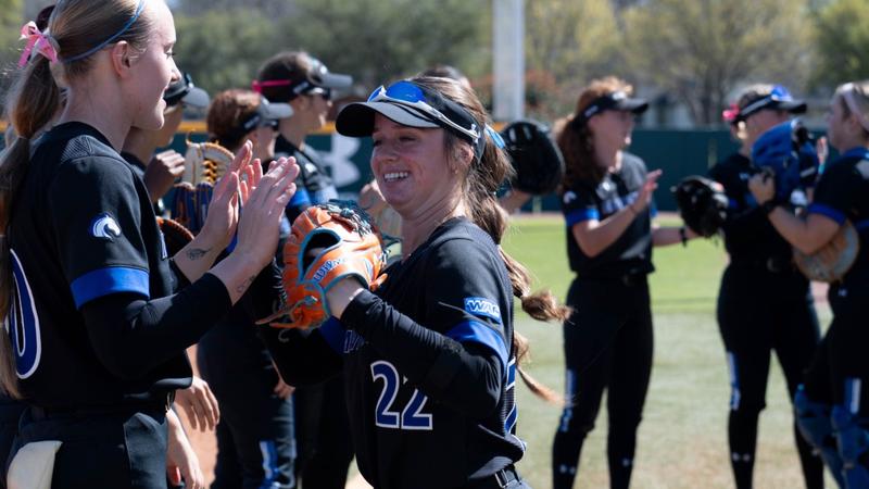 UTA Explodes for 13-Run Seventh to Secure 15-4 Win in Game One Over Utah Tech