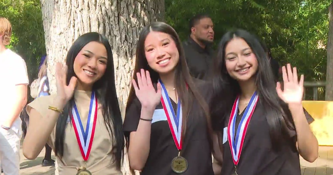 Fort Worth honors seniors graduating with more than a diploma: "You are all rock stars"