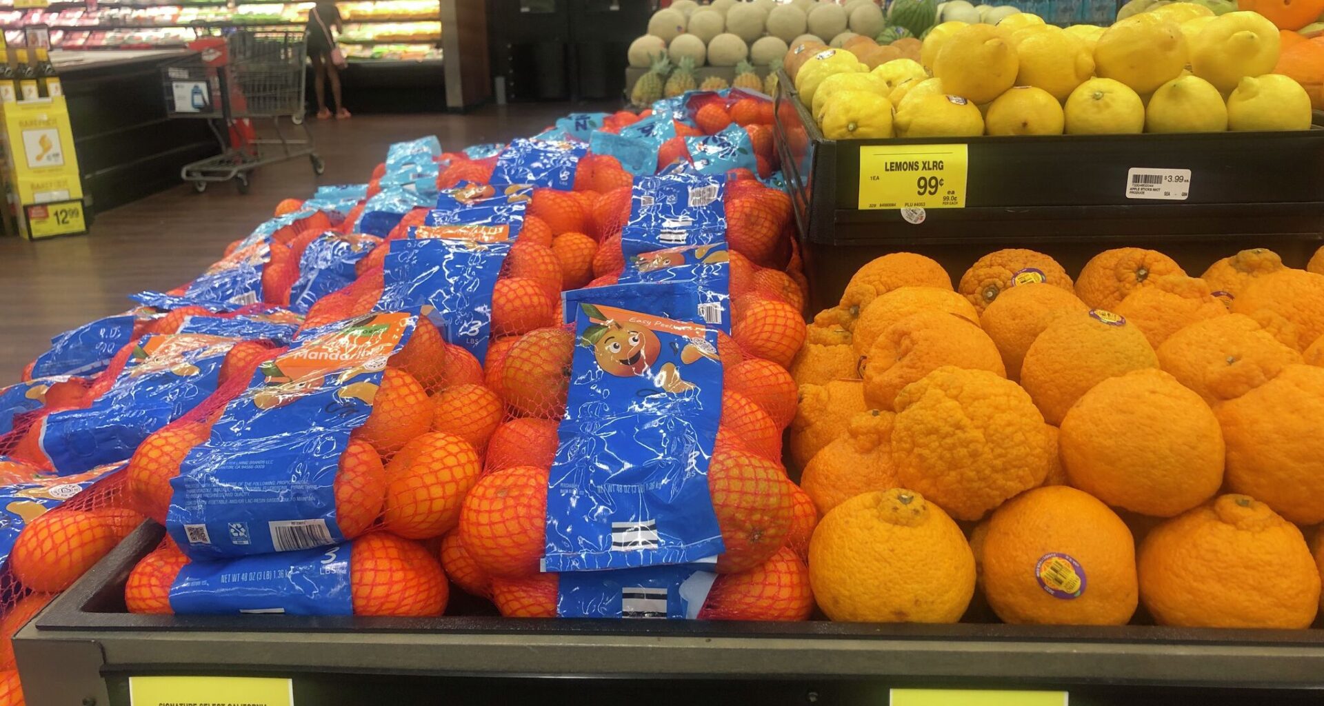 Houston supermarket chain shuts down Uptown store