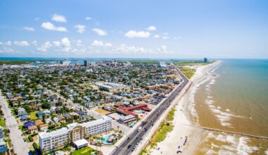 We reimagine Texas city's growth without major hurricane