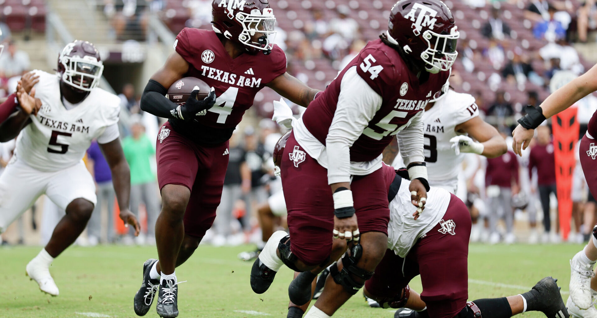 Live updates from 2026 football scrimmage