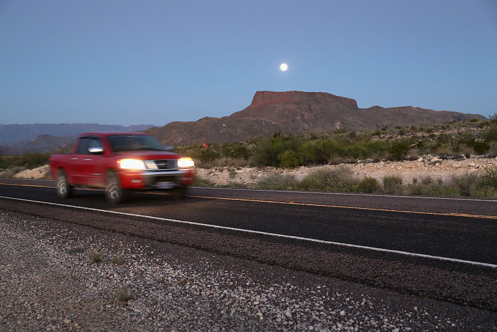 Can you sit in the back of a truck in Texas? What the law says