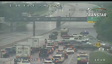13 Alert Traffic: I-10 at McCarty closes due to flooding, according to Houston TranStar