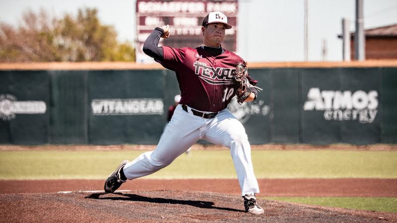 Buffaloes Sweep a Saturday Doubleheader at Wilder Park