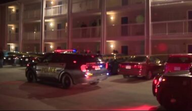 Woman dead after man stabbed her, then himself at West Side hotel, San Antonio police say