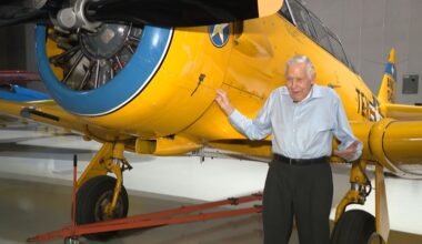 He flew missions over Korea. Decades later, Fleet Week Houston gave him a moment he'll never forget.