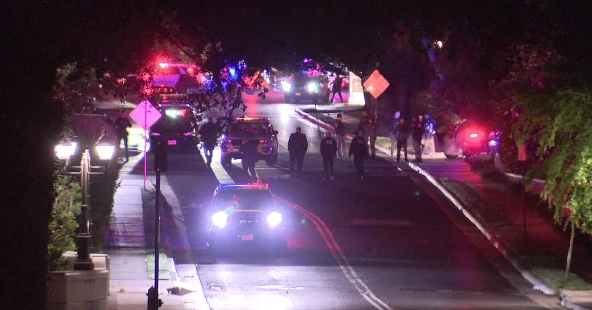 Dallas officer assaulted, suspect hospitalized in Highland Park shooting