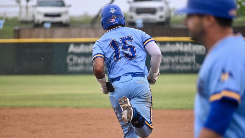McNeese Falls 9-5 in Rubber Match at Corpus Christ