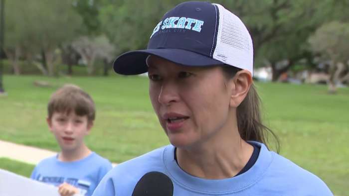 Community protests to stop closure of Ice Skate Memorial City