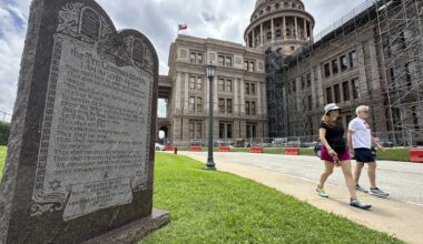 Texas Ten Commandments classroom law survives appeal