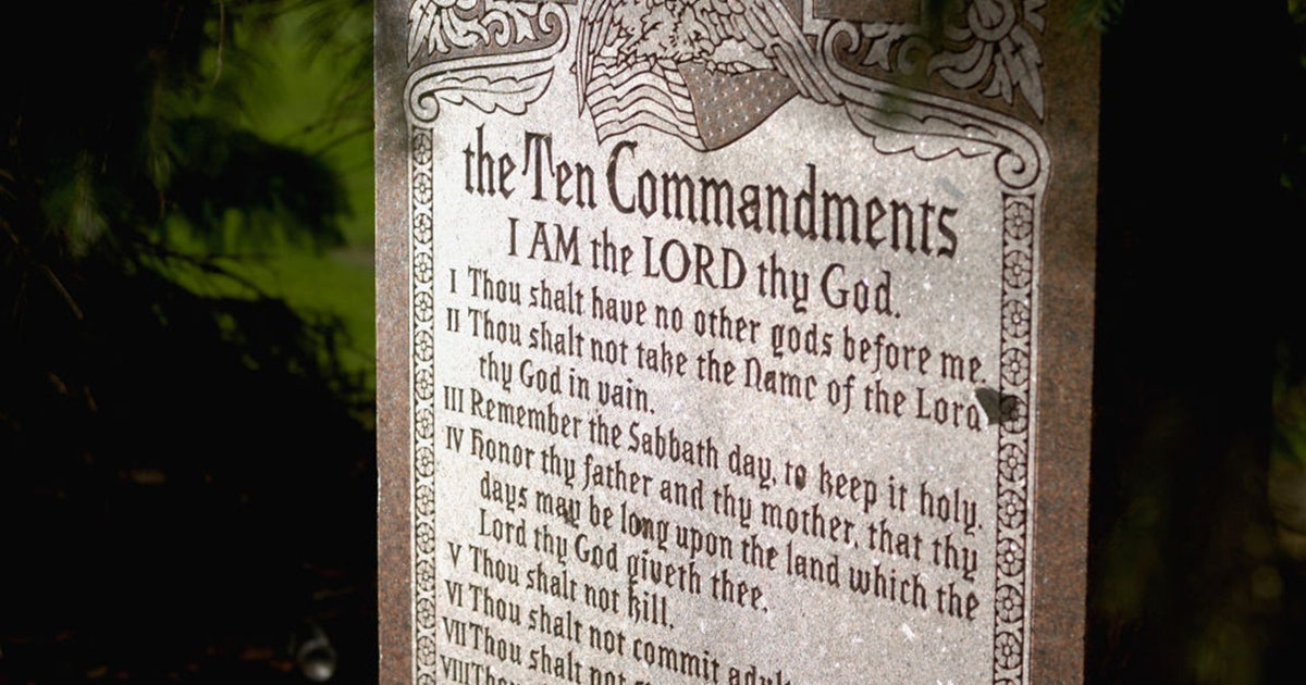 Court says Ten Commandments can be displayed in Texas classrooms
