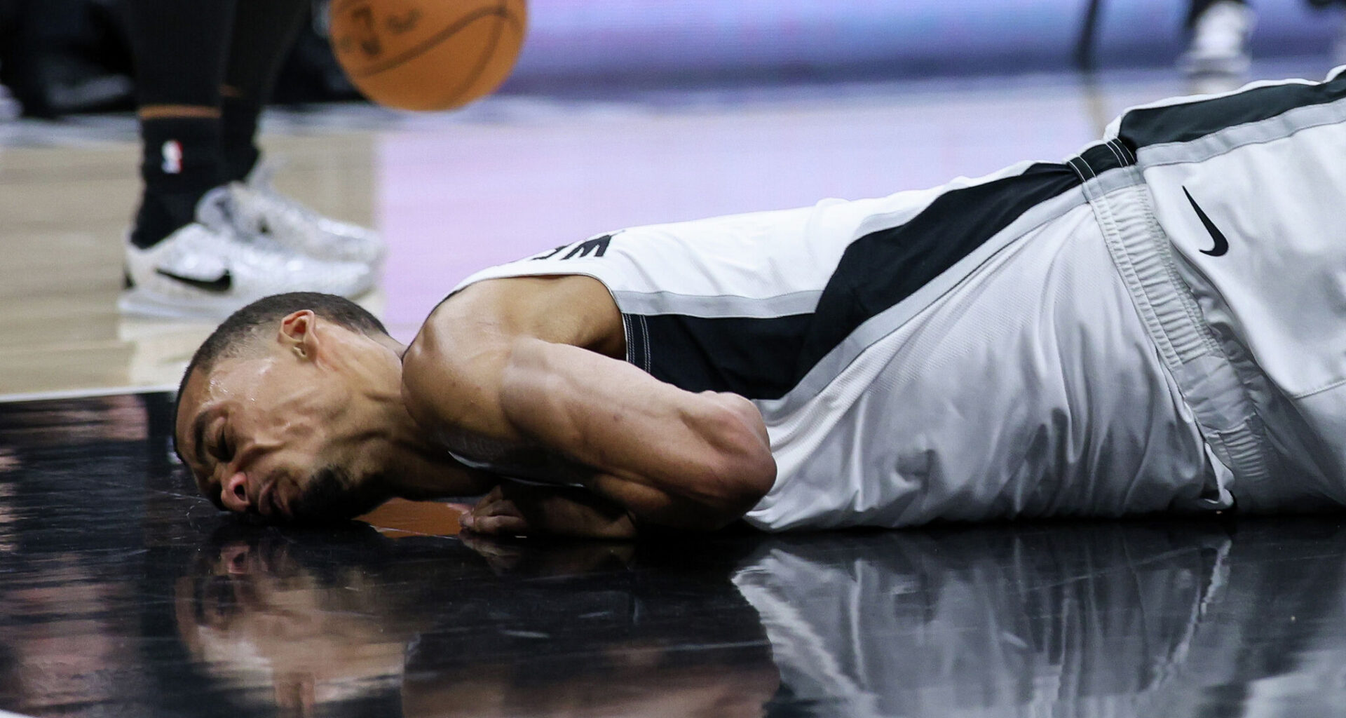 Spurs star Victor Wembanyama in concussion protocol after hard fall