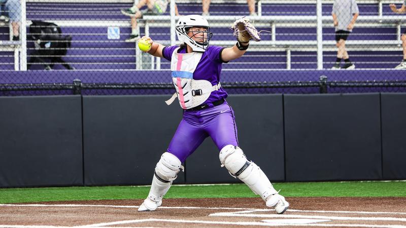 Texans hit the road for midweek showdown at North Texas