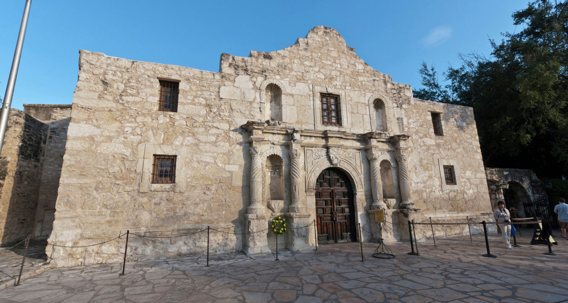 Severe storms force cancellation of San Antonio Fiesta event