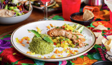 Houston restaurant pioneer to close longtime location