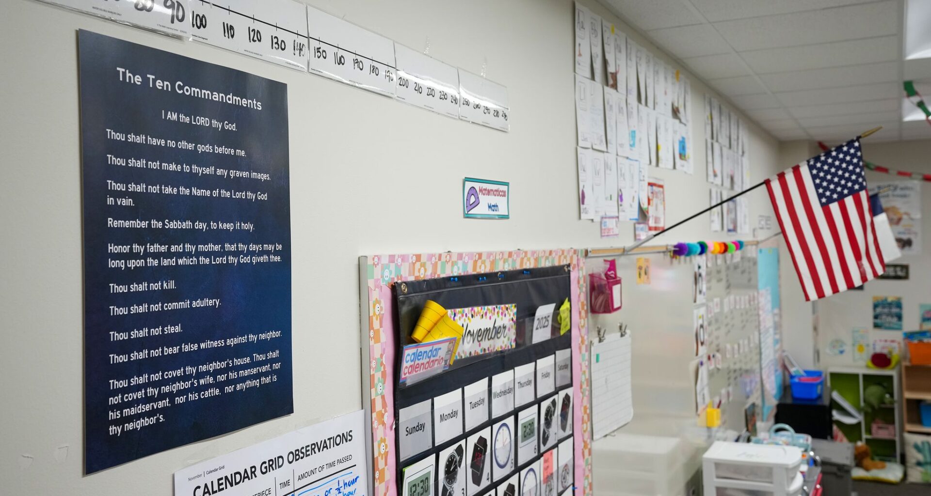 Court rules Austin-area school districts must display Ten Commandments