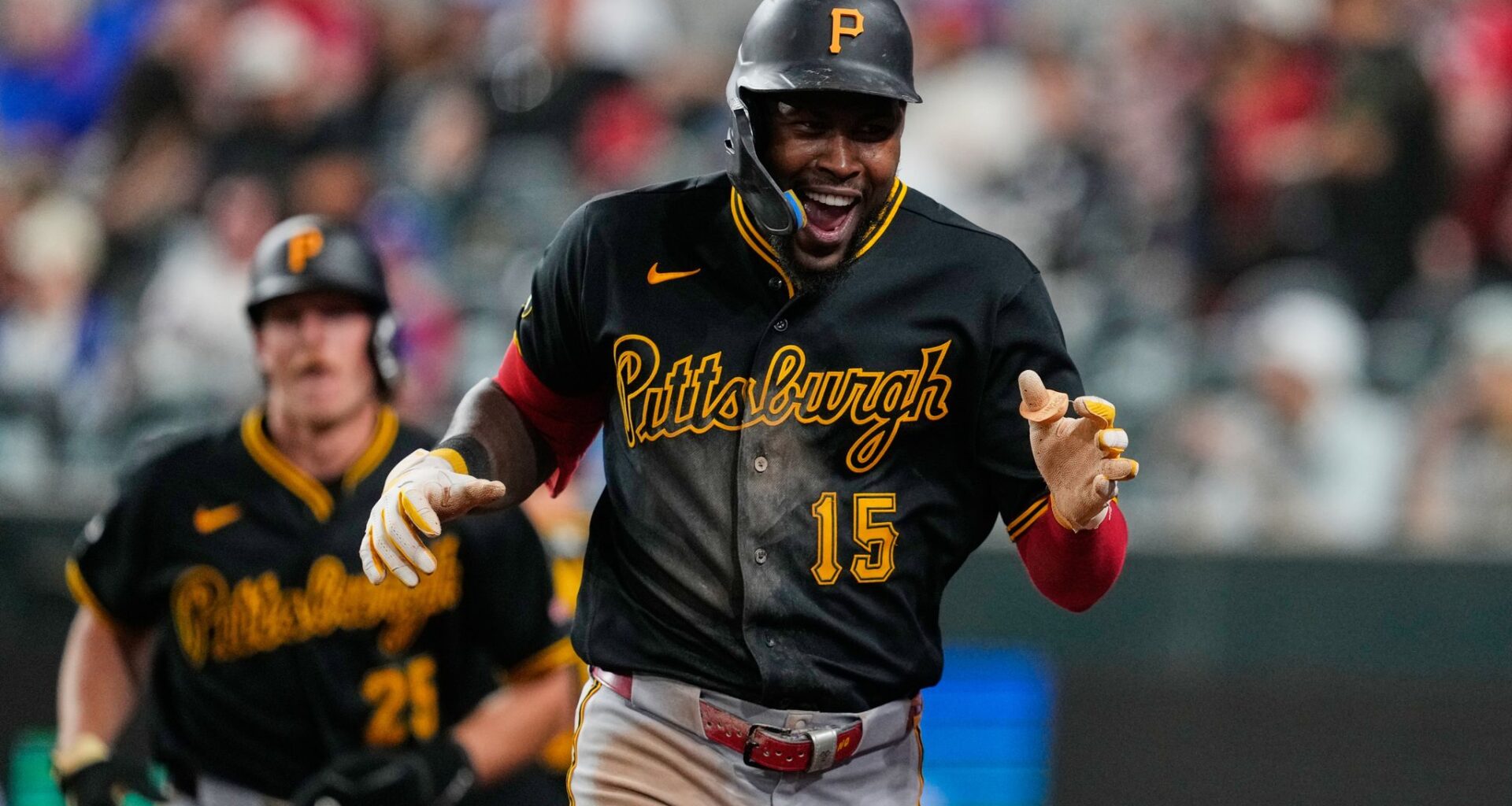 Oneil Cruz's 3-run homer off top of foul pole powers Pirates to 8-4 win over Rangers