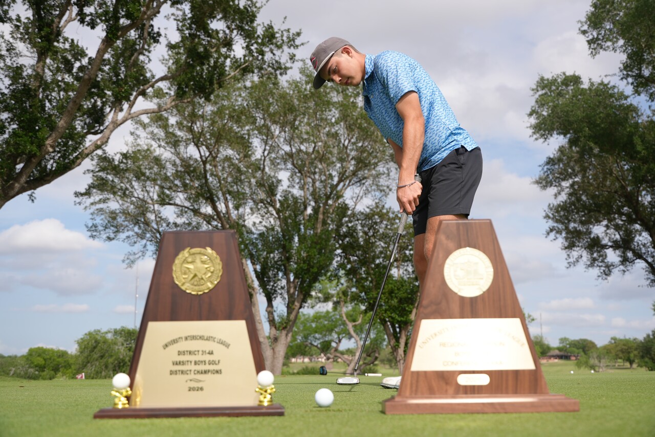 Calallen sophomore Gage Hirschfield