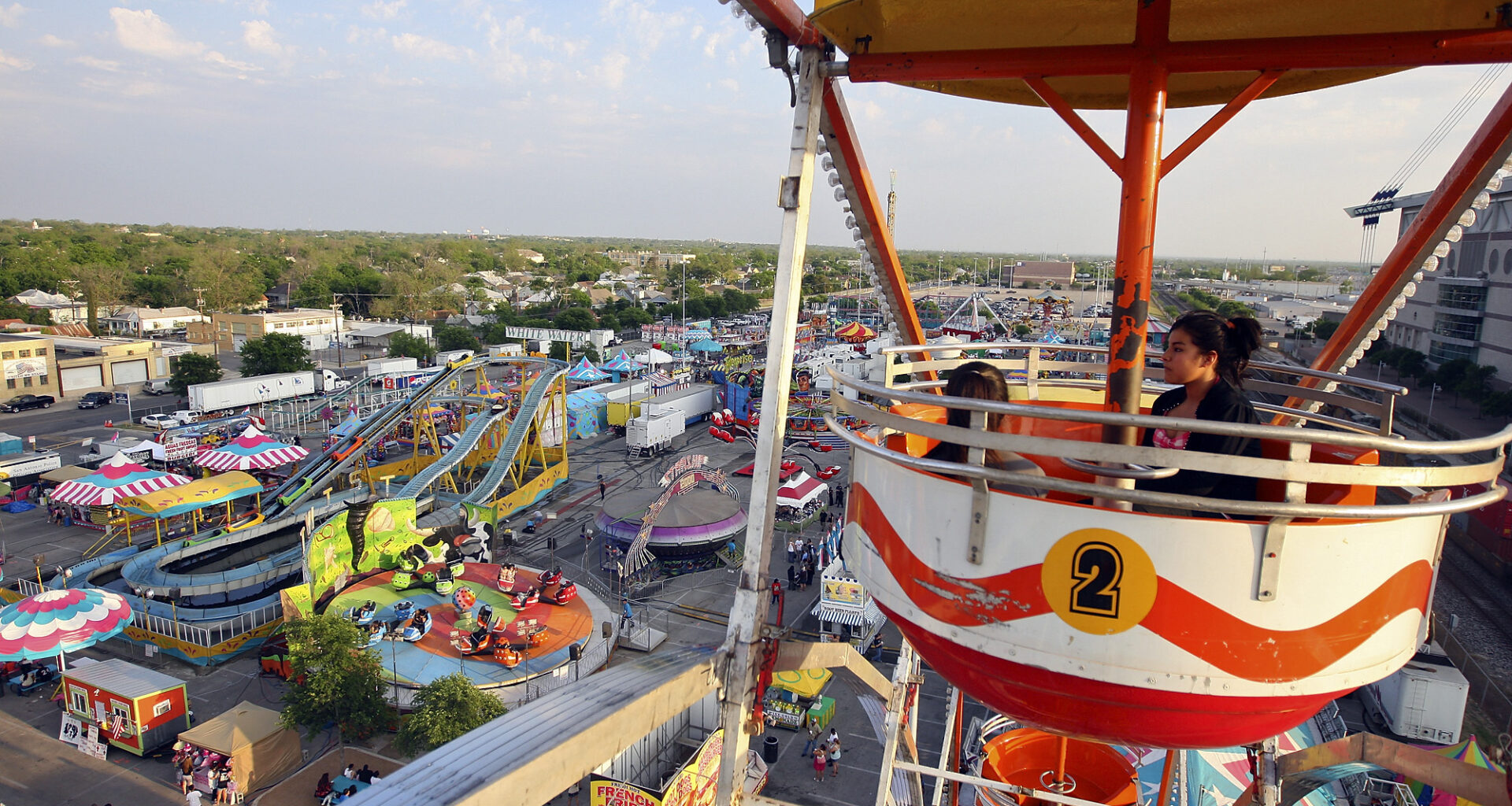 Fiesta Carnival offers $15 unlimited rides today only
