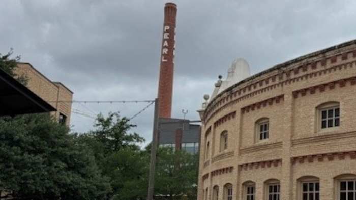 Pearl retail expansion draws mixed reactions as district seeks greater weekday traffic