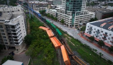 Austin freight train derailment causes downtown road closures Thursday