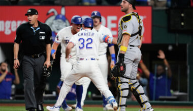 Rangers' Evan Carter flies around bases for inside-the-park HR