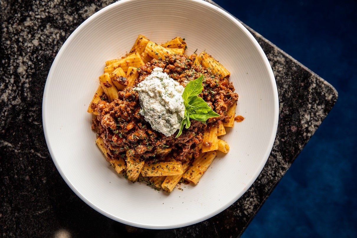 One of Houston's party restaurant destinations has closed