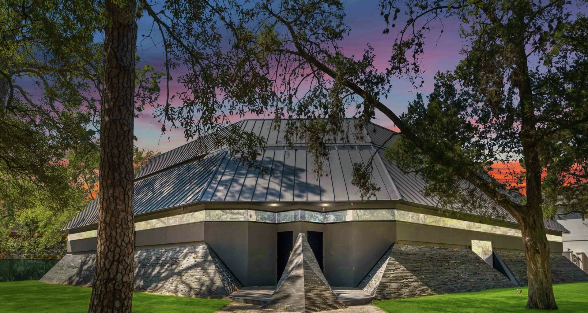 The surprising backstory behind Houston's most villainous home