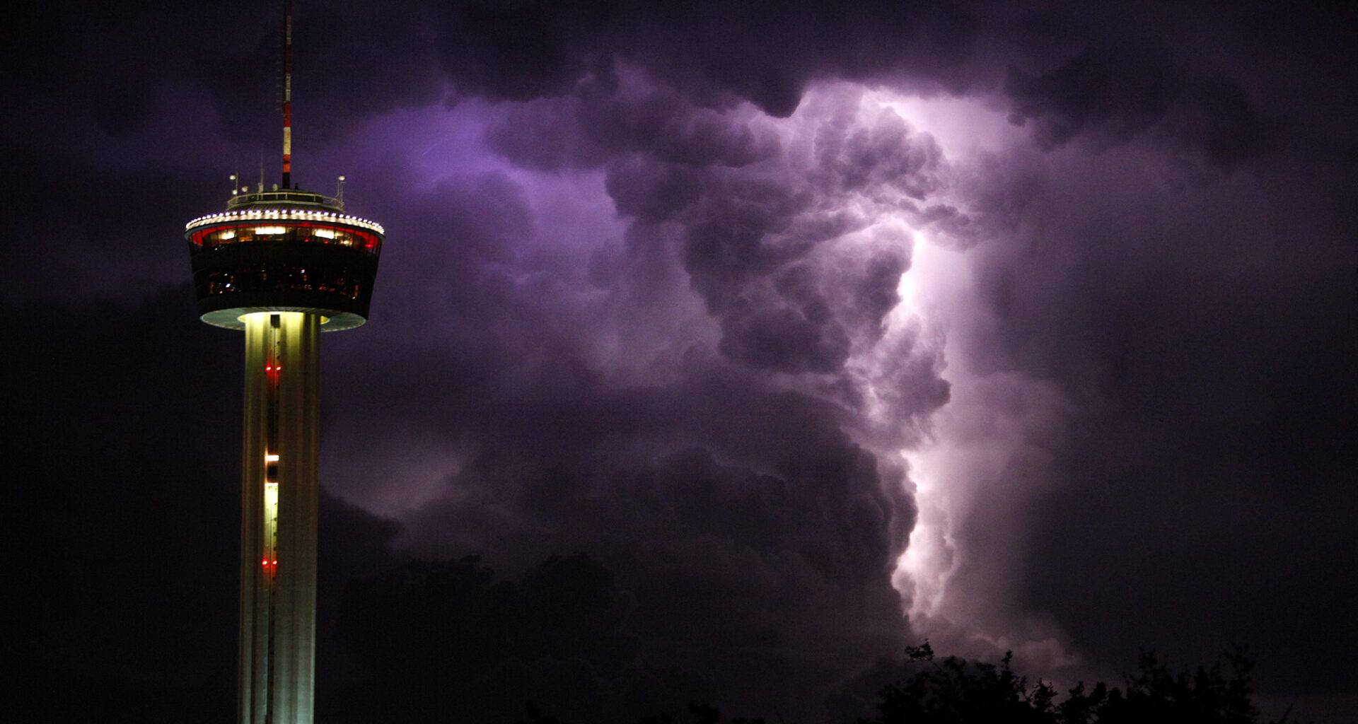 Strong storms could interfere with San Antonio’s Fiesta Flambeau