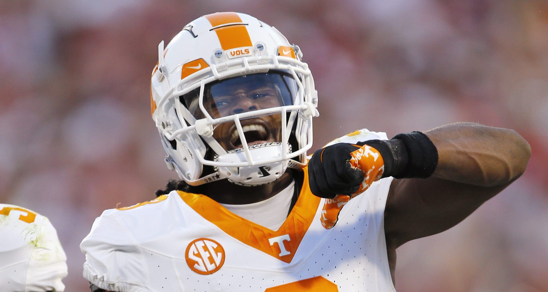 'Don't Expect' Cowboys to Gamble on Fast-Dropping Star in NFL Draft