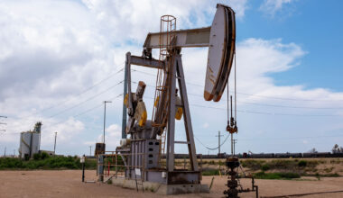 How much money do Texas oil workers actually make?