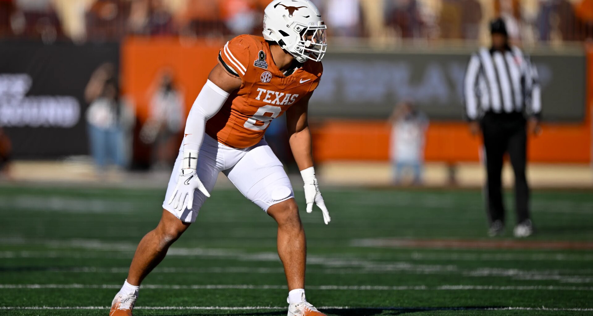 Photos of Miami's new defensive end