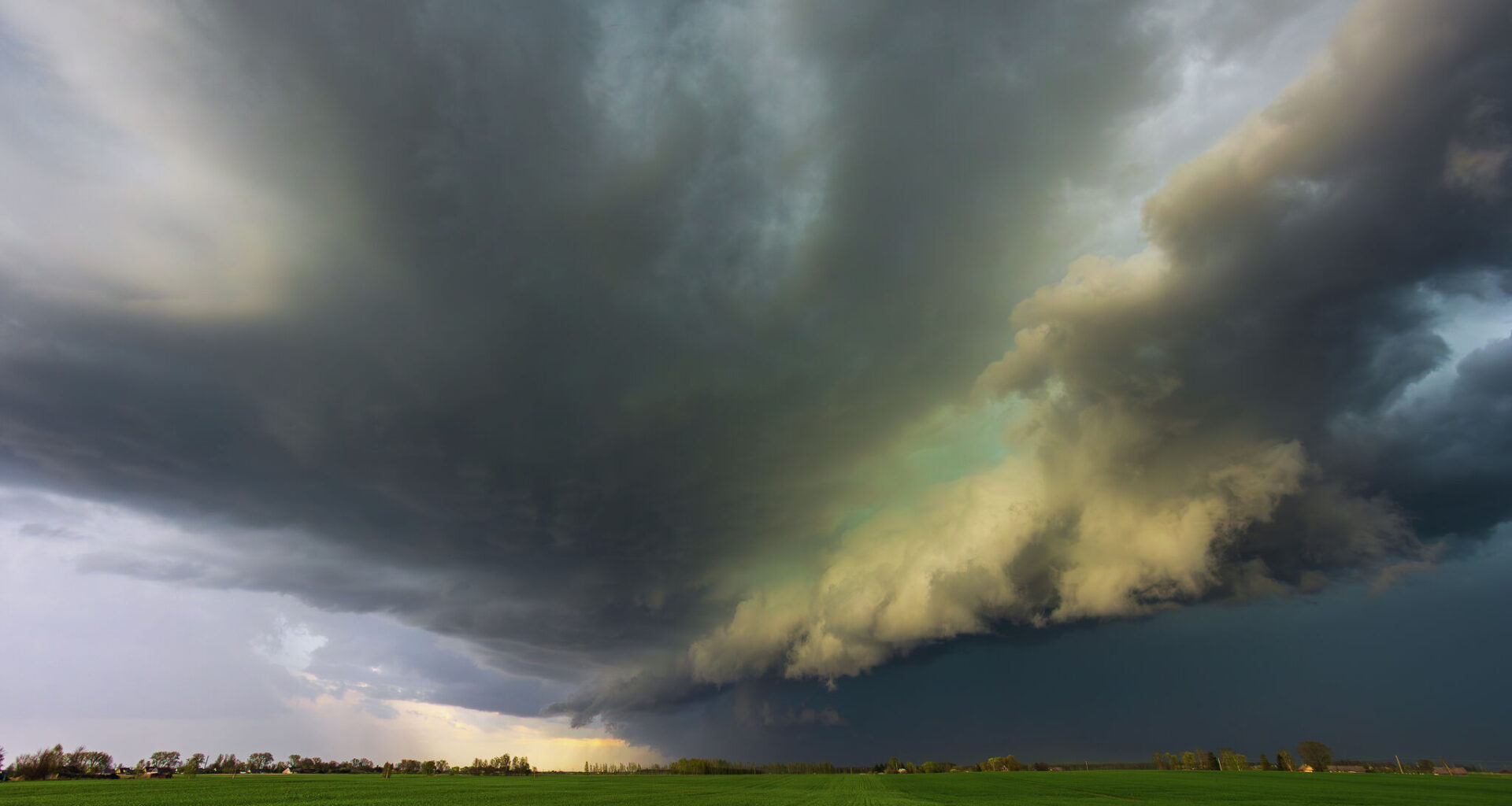 Deadly storms cause widespread North Texas damage