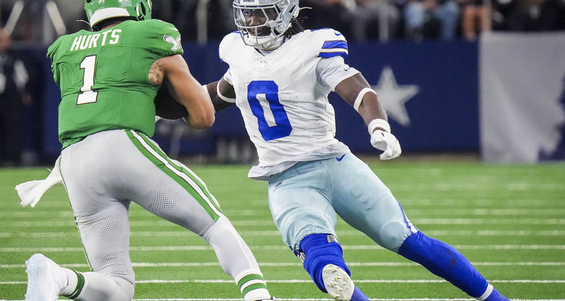 Cowboys' DeMarvion Overshown hires agent David Mulugheta