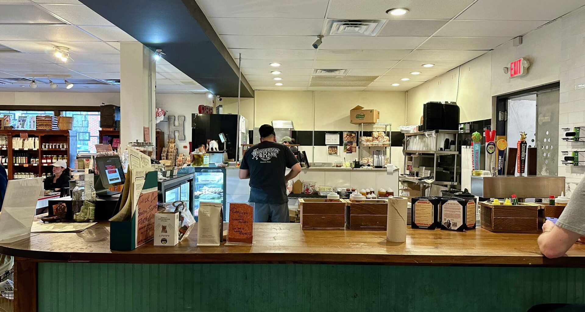 Texas bodega is a quick stop for prime slow-smoked BBQ