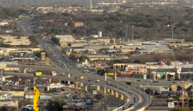 Major crash on San Antonio flyover ramp near Leon Valley sparks delays