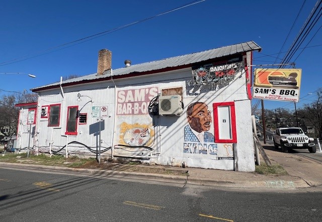 Austin shooting injures several, suspect at large