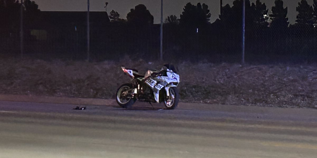 2 injured in Sunday night motorcycle crash