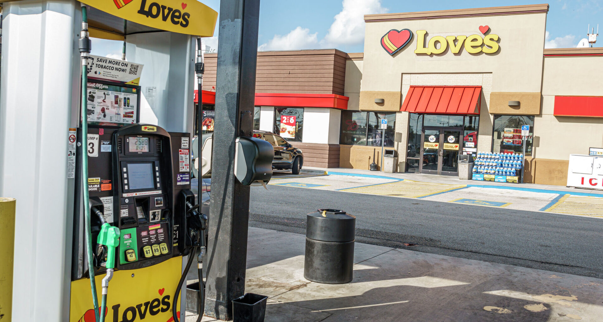 Buc-ee's rival Love's makes $6M moves amid Texas takeover