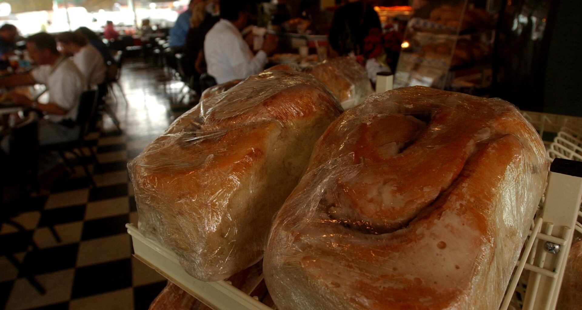 The 3-pound cinnamon roll at Lulu’s Bakery &amp; Cafe.
