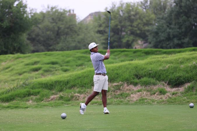 Sinha maintains lead, Mavs in second at WAC Tournament