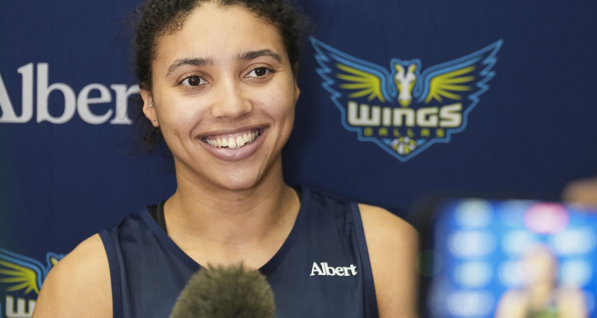 Wings No. 1 pick Azzi Fudd to throw first pitch at Rangers-Yankees