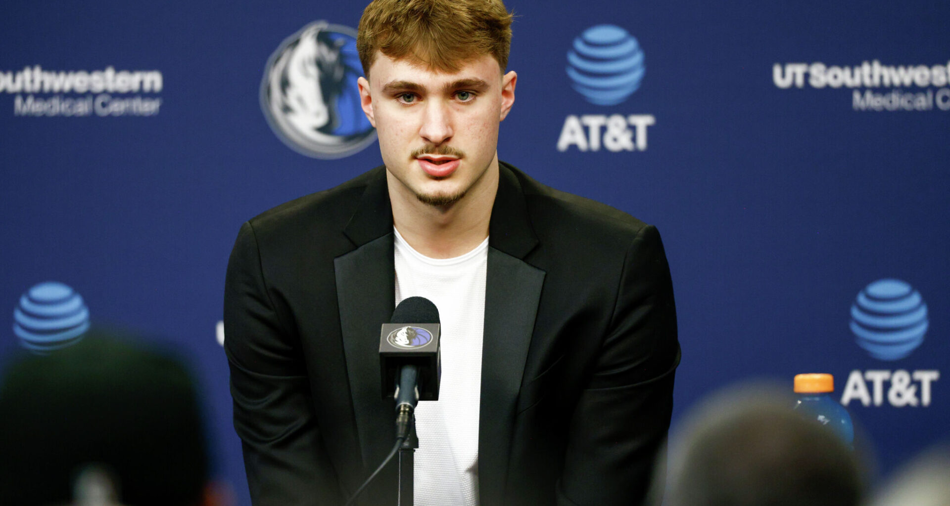 Mavericks' Cooper Flagg shouts out Wings' Paige Bueckers