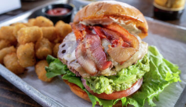 Shady’s Burgers to open a third restaurant, in Hidden Cove Marina