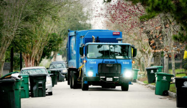 John Whitmire to propose new Houston trash fee to close $174M deficit