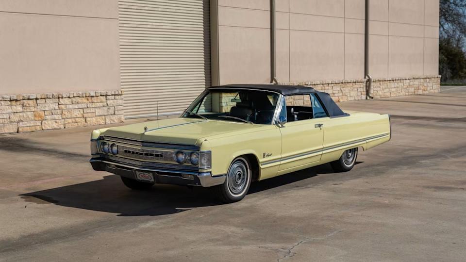 1967 Chrysler Imperial Crown Convertible